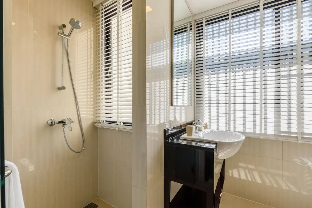 Townhouse With A Walking Distance From Bangtao Beach