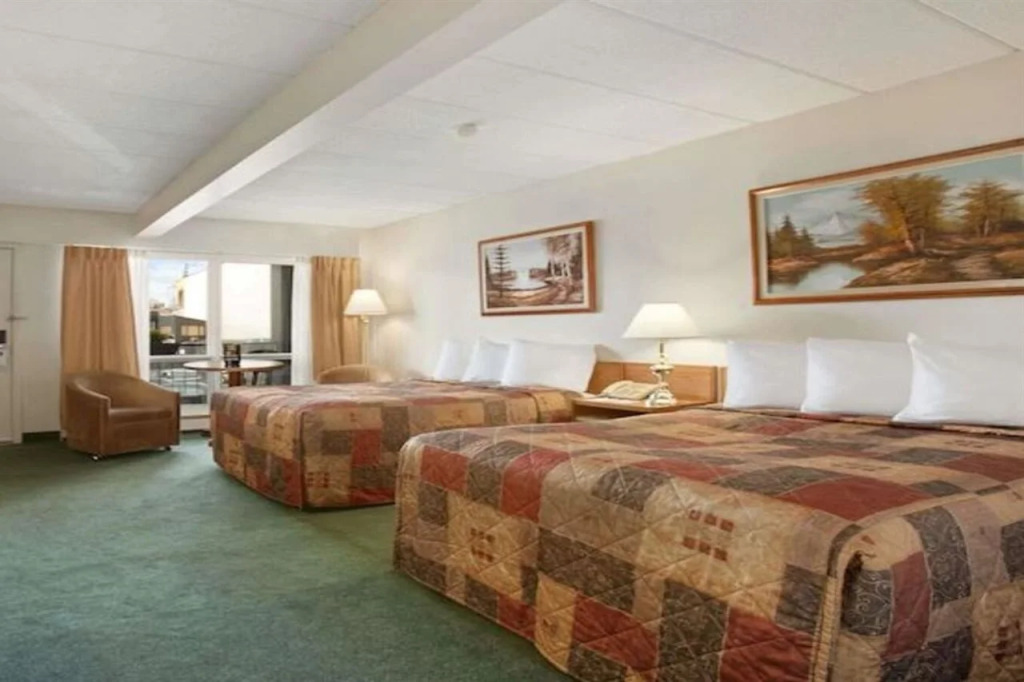 Thriftlodge at the Falls