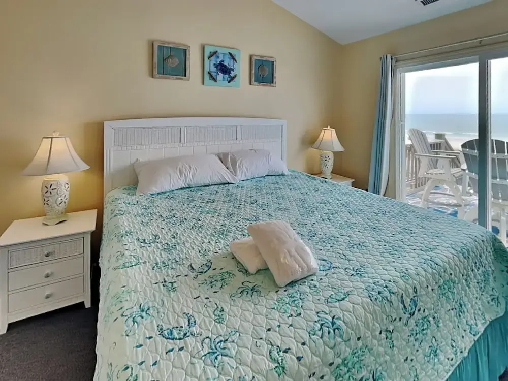 Twin Palms by Topsail Realty