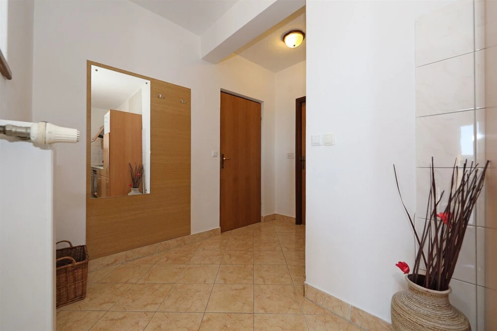 Apartments by the sea Tisno, Murter - 21657