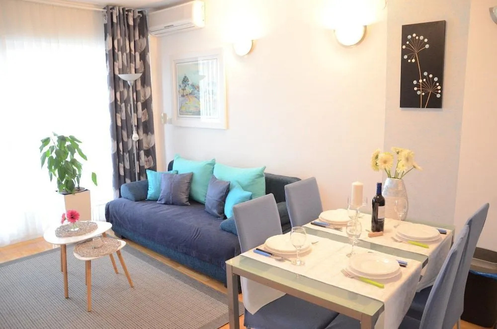 Vana Apartments Split
