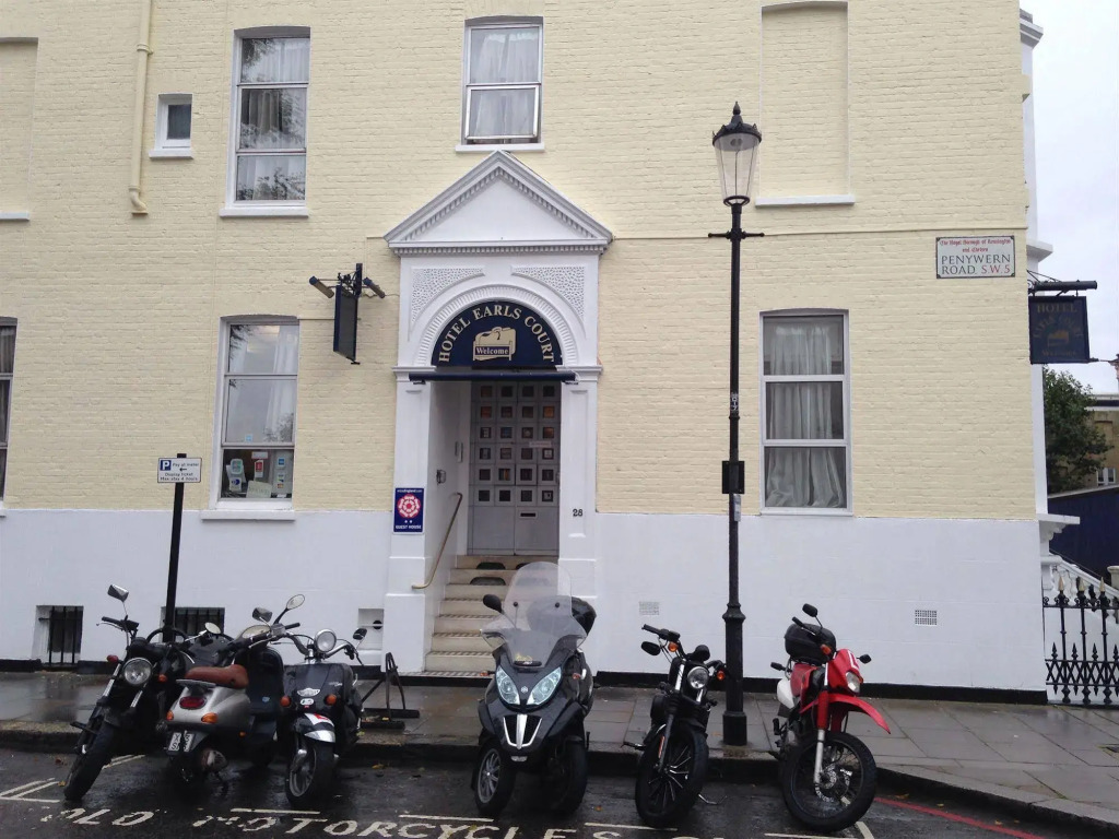 Earls Court Hotel
