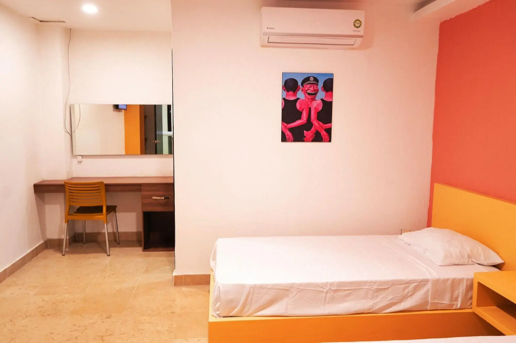 Nora Hotel & Co living