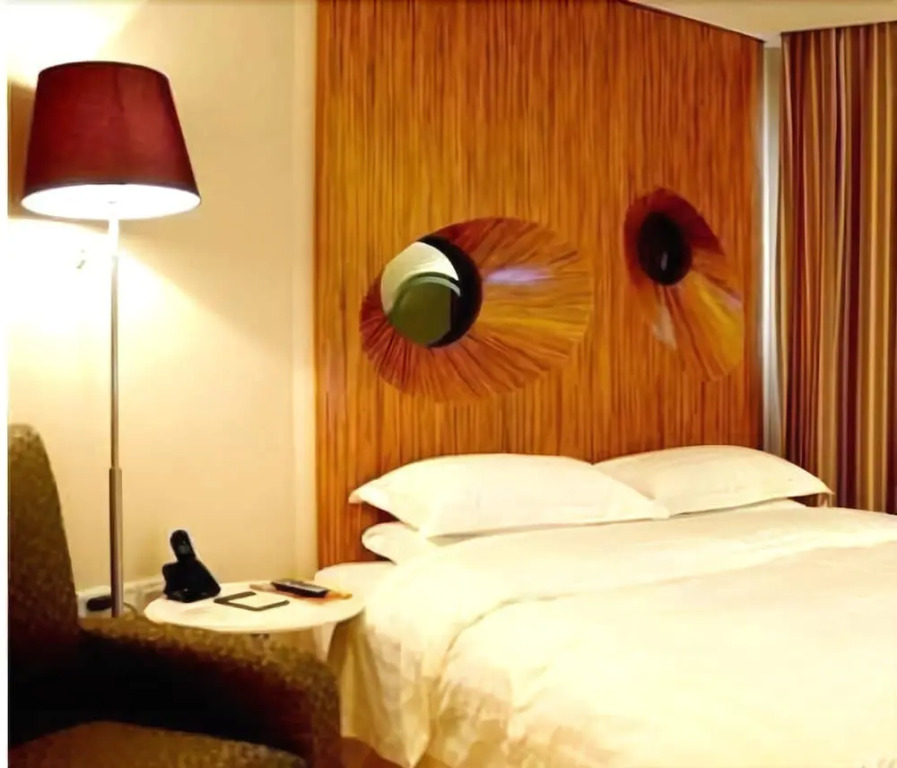 Brook Hotel
