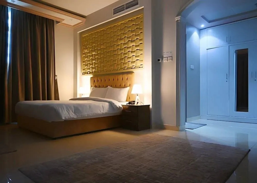 Bareen Hotel