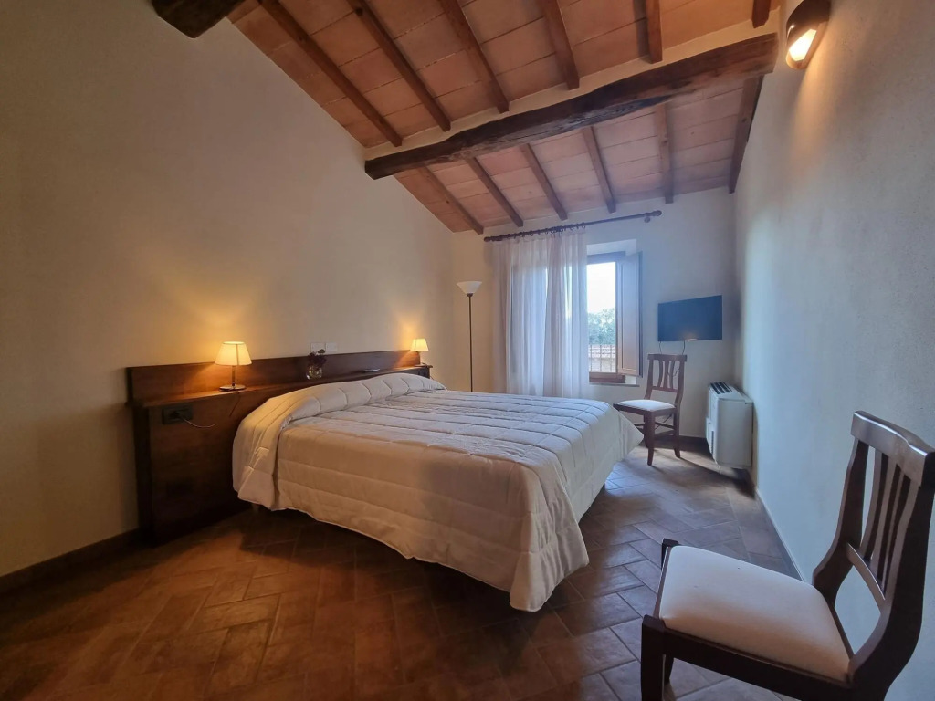 Tasteful Countryside Stay
