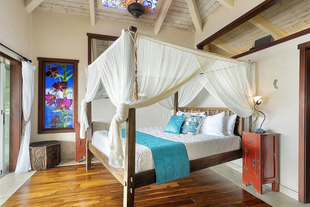 Mermaid Cove 4 Bedroom Home