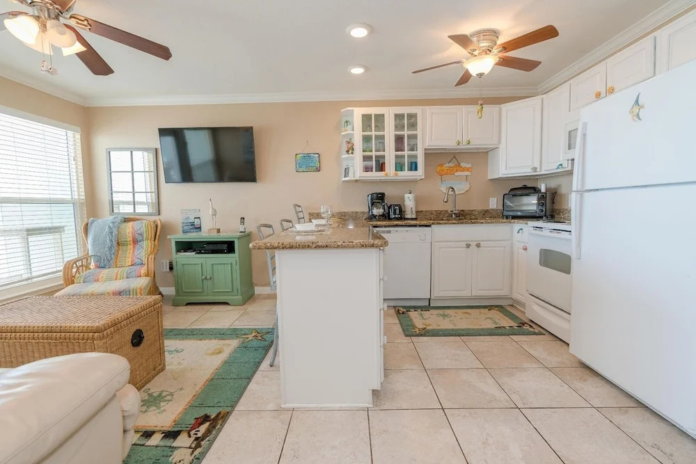 Beach Side 2 Bedroom Condo
