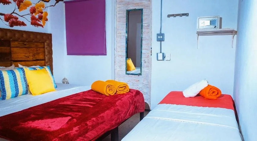 Friends To Be - Hostel
