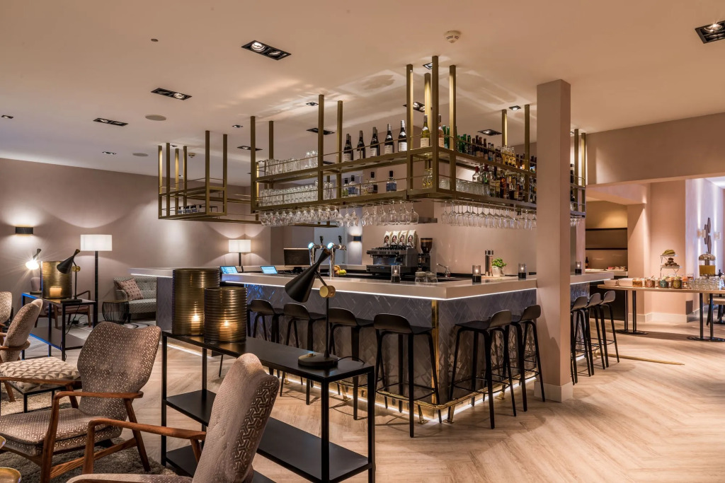 Sandton Eindhoven Centre - hotel Eindhoven city centre with private parking