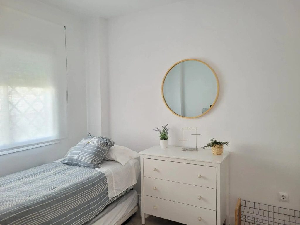 Apartamento en Rota con piscina y parking junto al mar