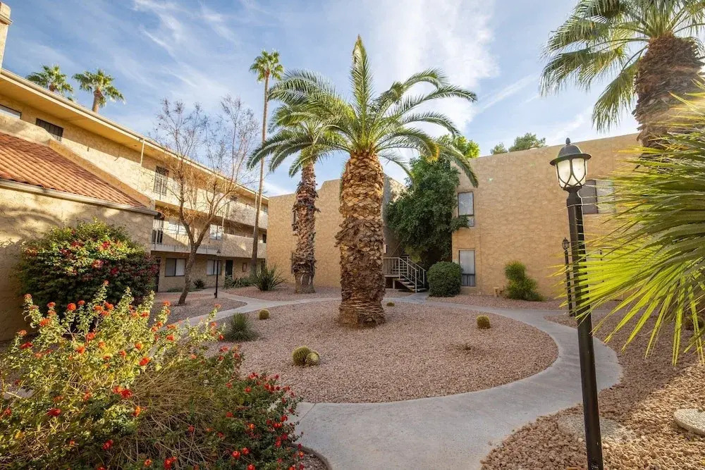 Scottsdale Miller 2 Bedroom Condo by RedAwning