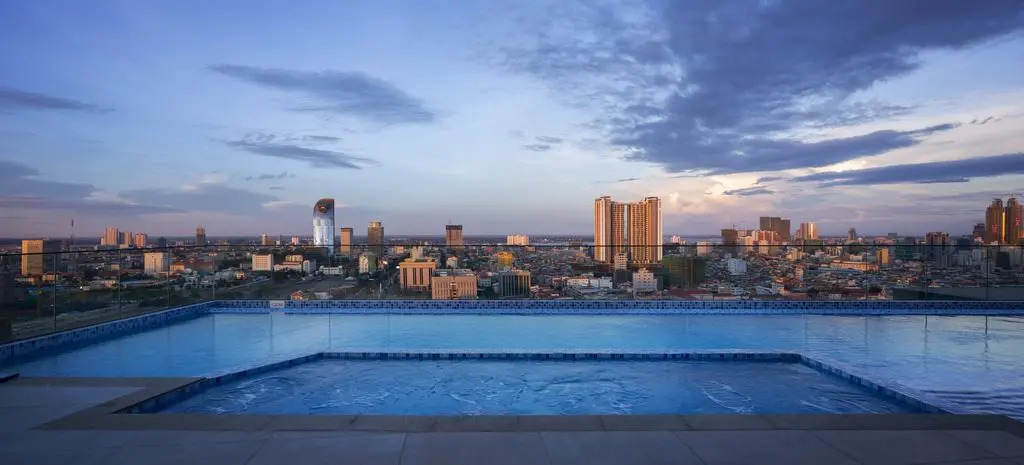 Luxcity Hotel & Apartment
