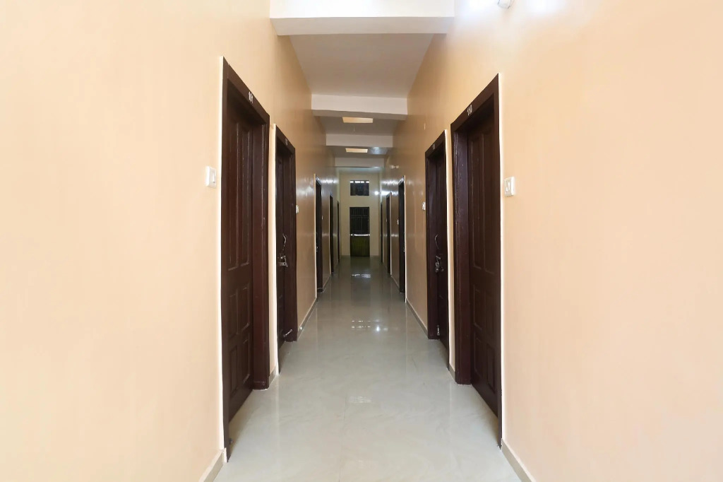 OYO 64985 Raipur Inn