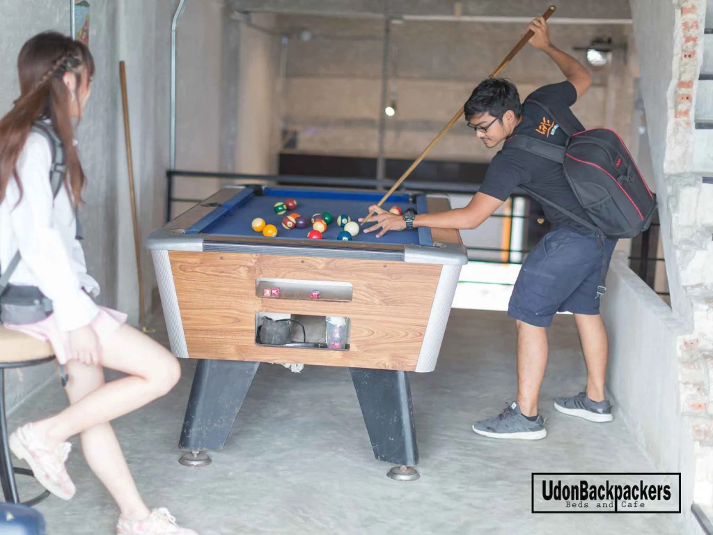 UdonBackpackers Beds and cafe