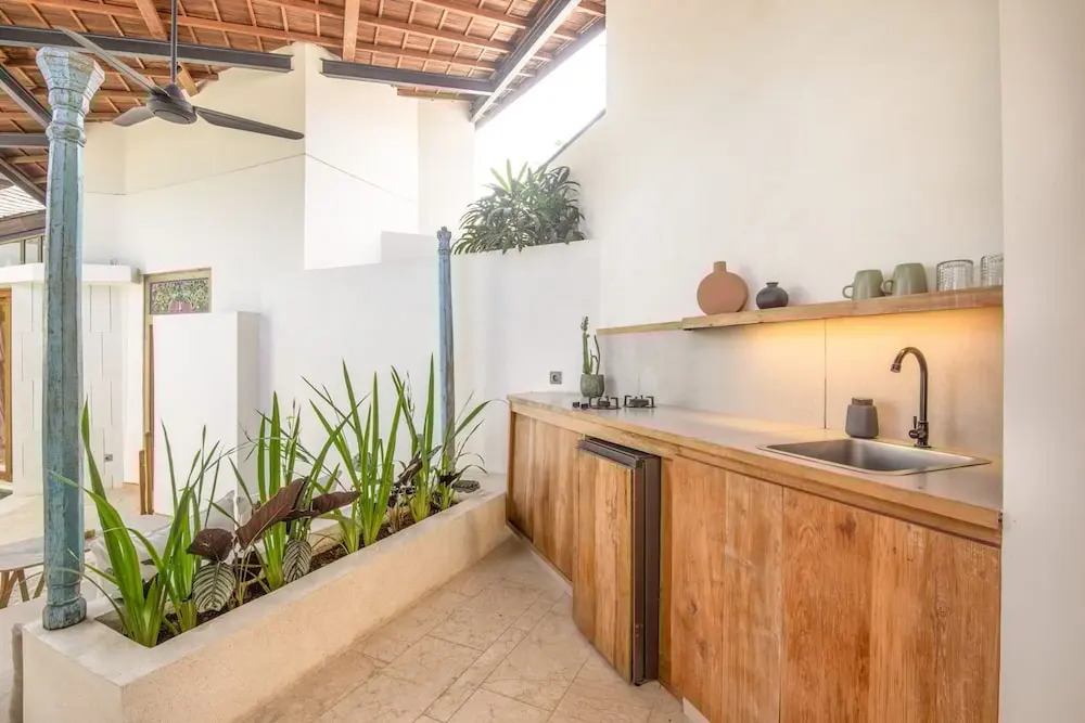 BA Villa 6 1BR Villa Luxurious 1-br Villa 800m to Canggu Beach