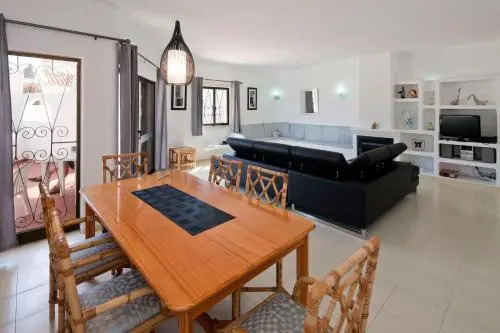 Casa Andelyn
