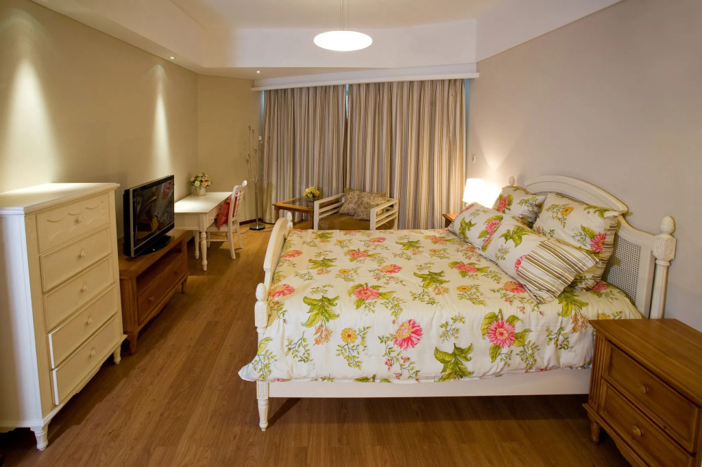 East King Business Hotel