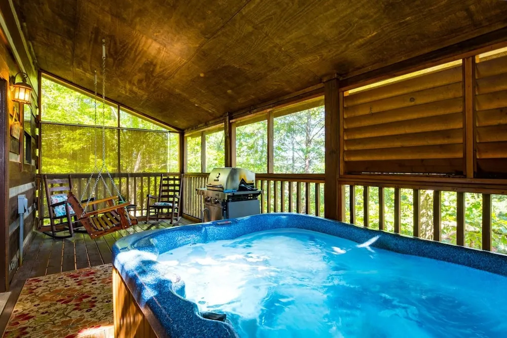 Er17 - The Perfect Getaway Great Location - Close To Town! 1 Bedroom Cabin by RedAwning