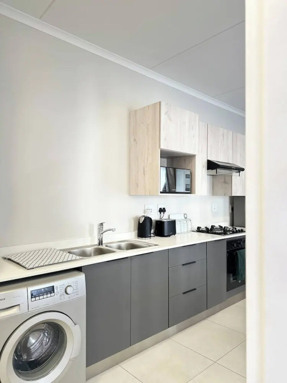 The Oasis 92 on New Midrand