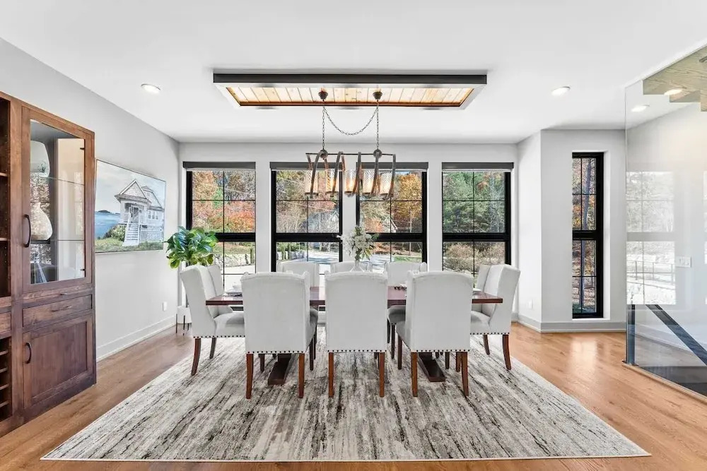 The Grand on Greenbay-7 Bedrooms Sleeps 20 Modern new Build