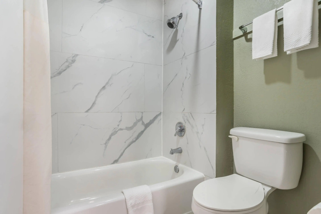Quality Inn & Suites near Panama City Beach