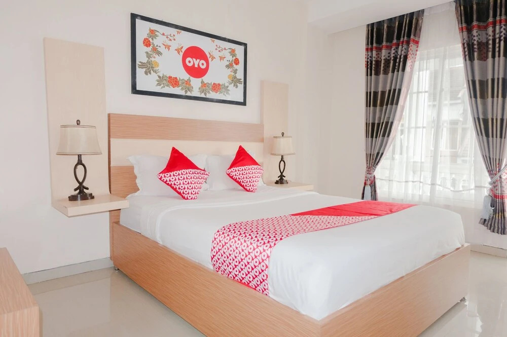 Hasanah Guest House Syariah De Saphire by OYO Rooms