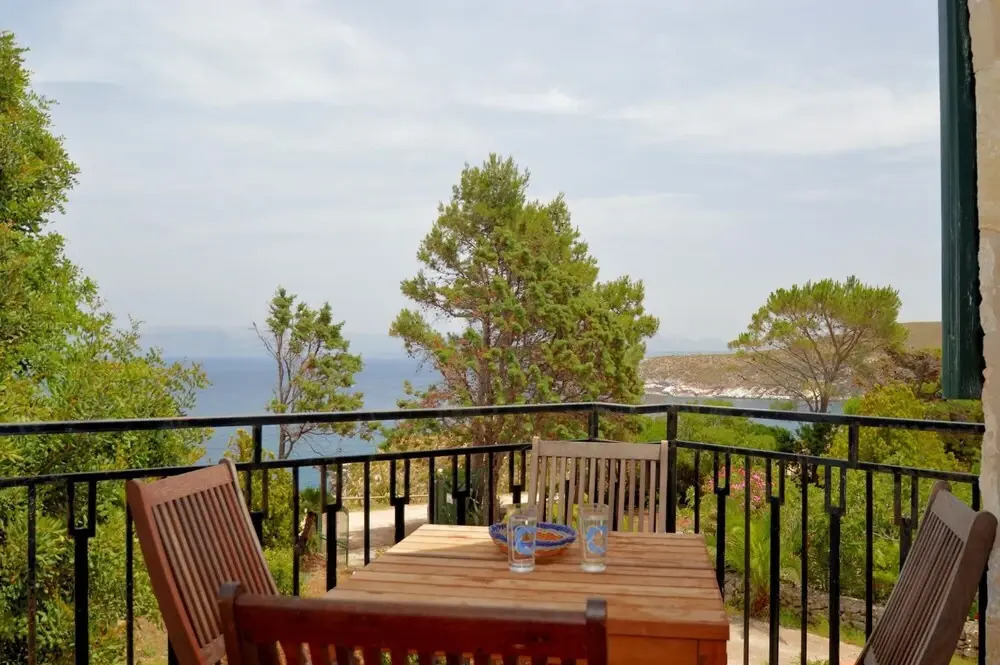Apartment 3 in a Villa in Scopello