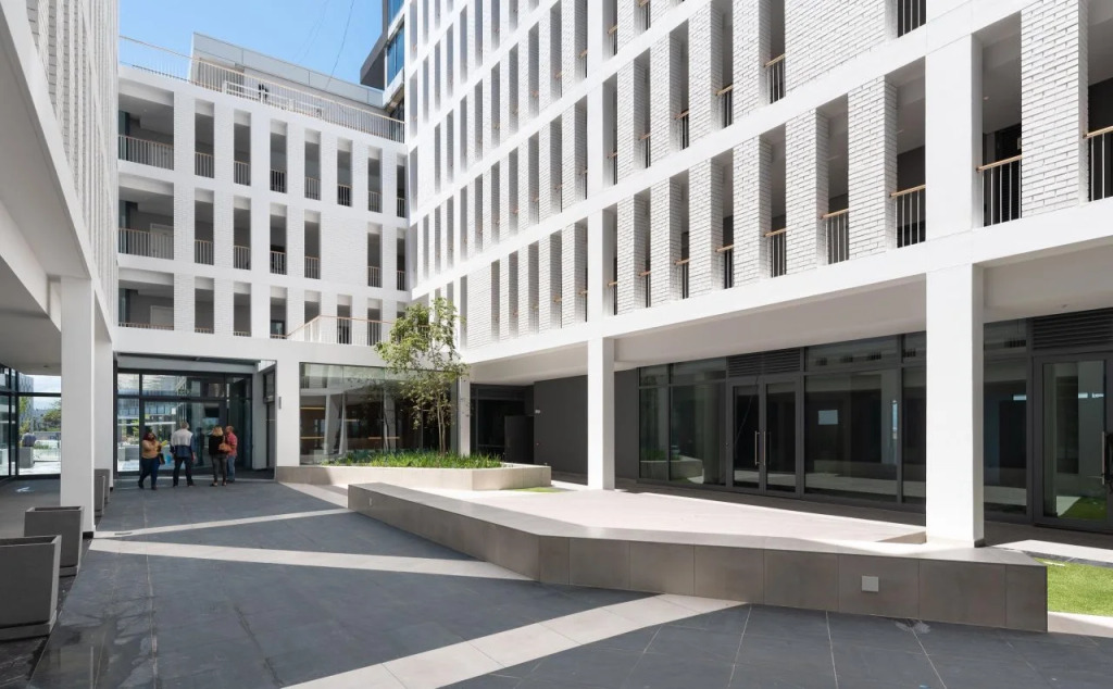 Axis Luxury Apartments by Century City Hotels