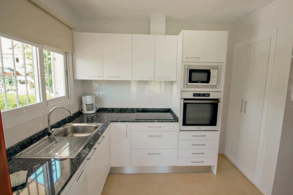 Tere - holiday home with private swimming pool in Calpe