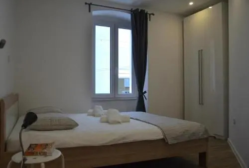 Dinghy Apartment