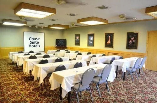 Chase Suite Hotel Kansas City