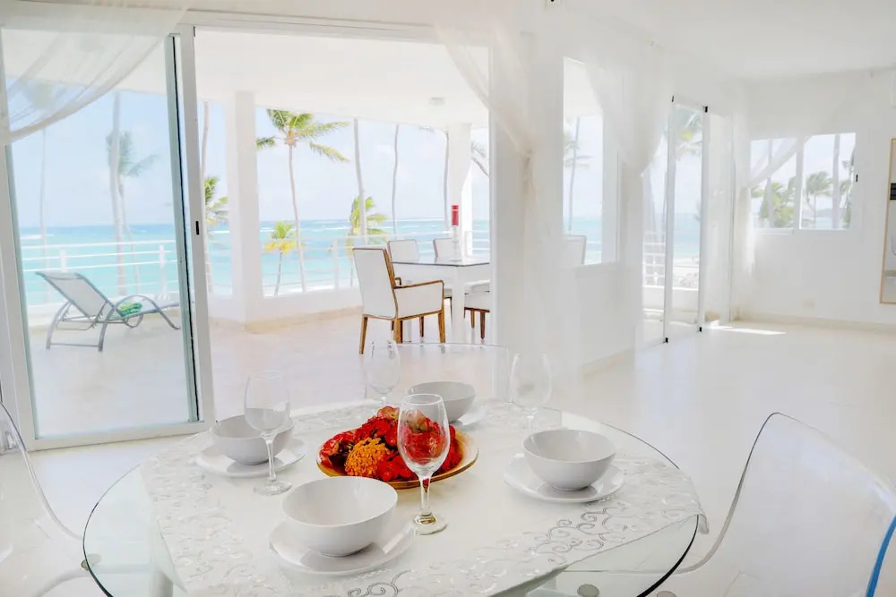 Everything Punta Cana - Top Beachfront