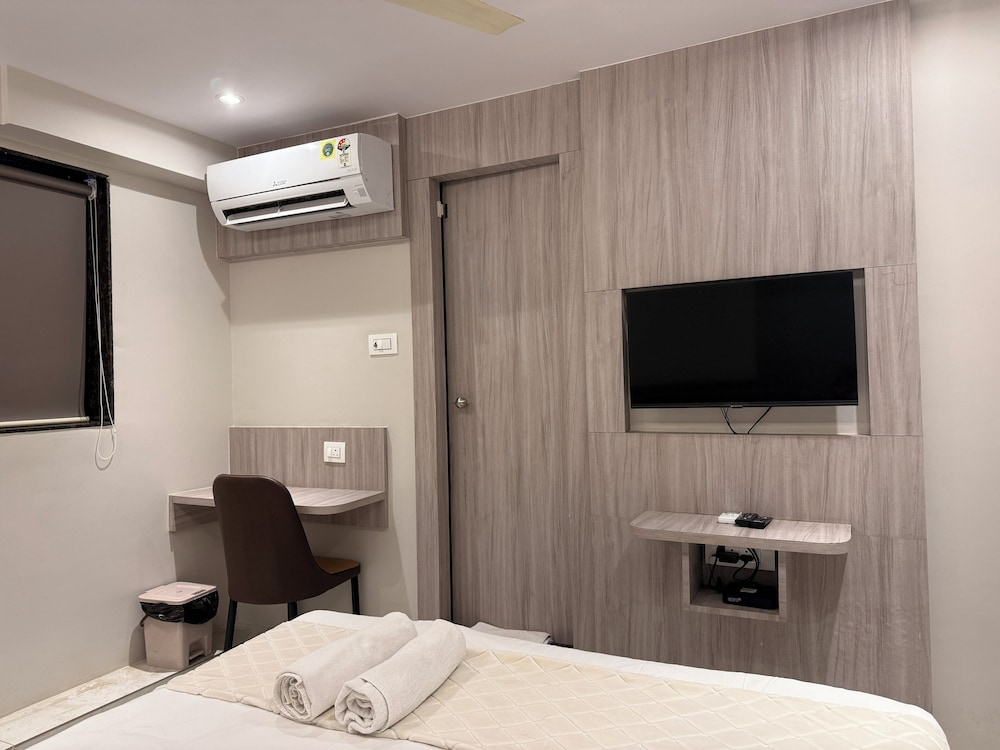 Hotel Kurla Suites