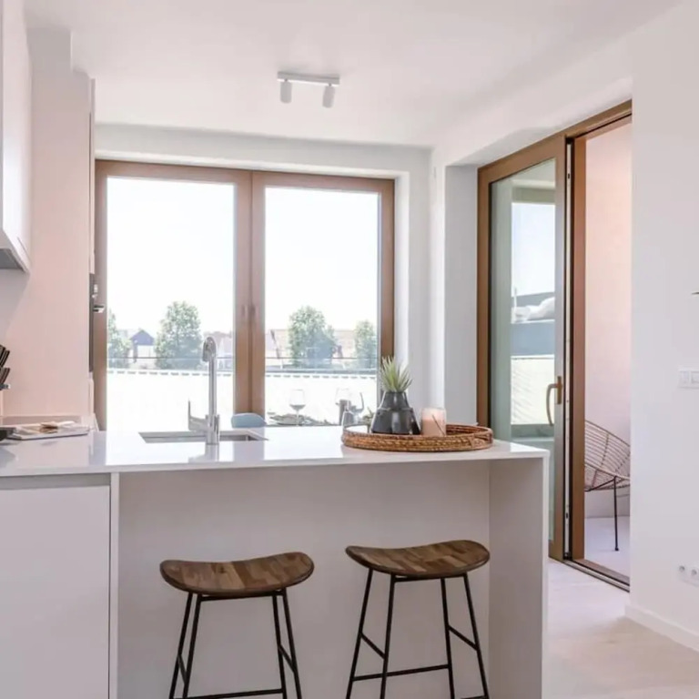 Stylish Apartment With Terrace Near the Beach