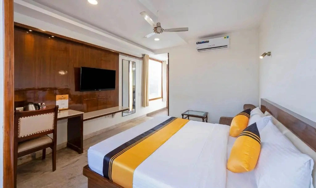 Itsy Hotels Svaruchi Inn