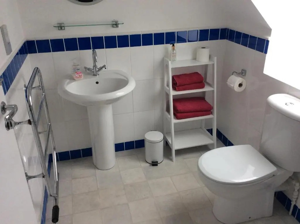 Old Ningwood Station Bed & Breakfast, Ningwood, Isle of Wight PO41 0TG