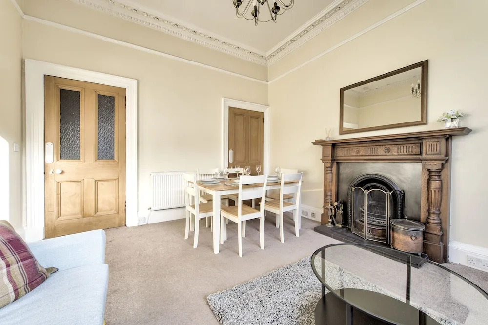Henderson - New Town Apartment
