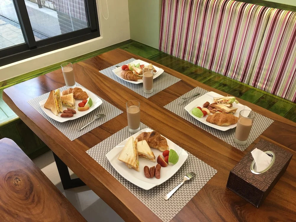 Heyuan B&B