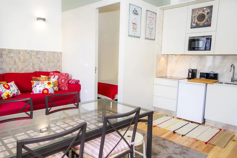 Liiiving in Porto - Bolhão Garden Apartment
