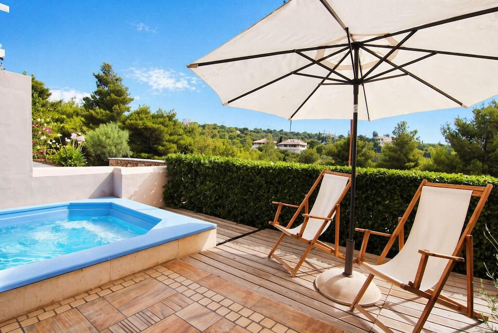 Pentathlon Villas