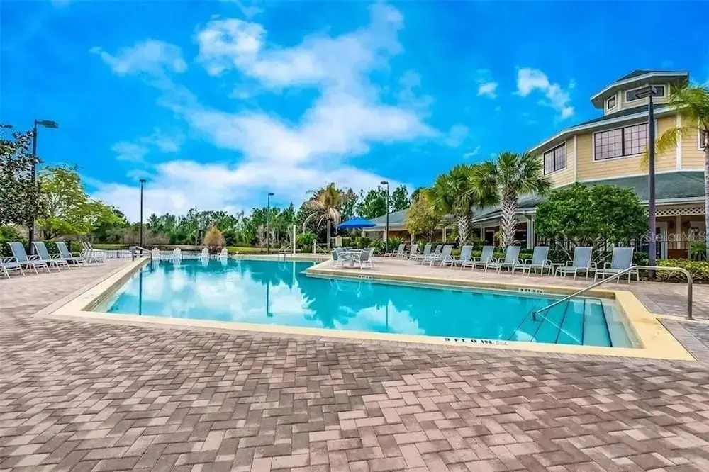3 bed - Private Oasis - Completley Immaculate