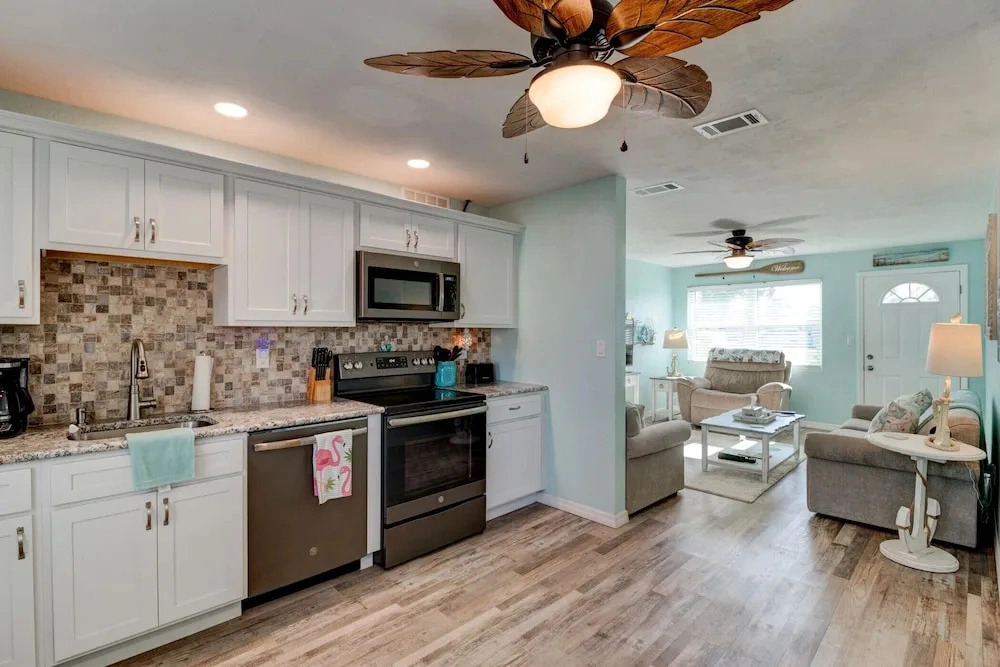 Tropical Retreat, Updated Private Home With Wifi