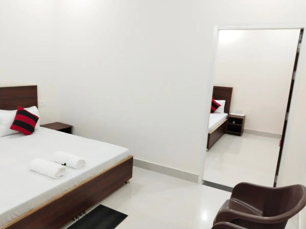 Airport Luxury Nature Valley Homestay
