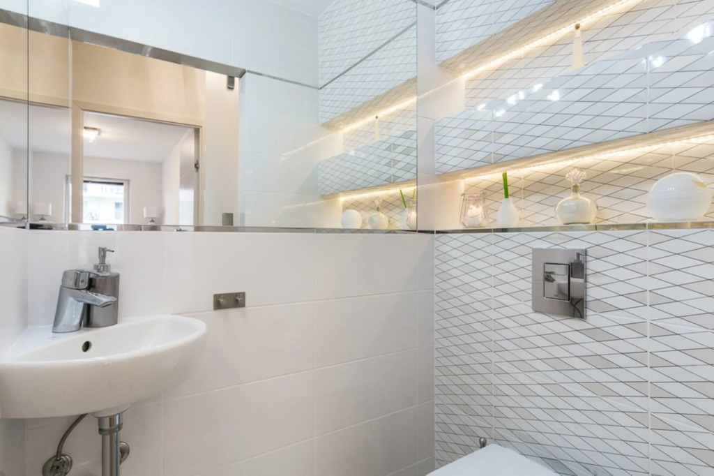 Cosy Two Bedroom Apartment With Stunning City View