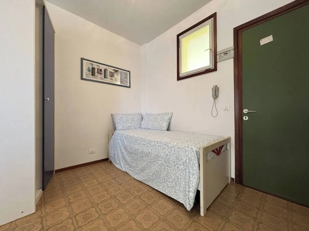 Nice Studio With Side sea View