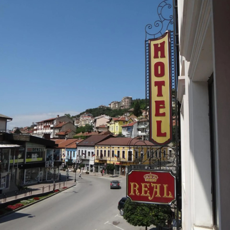 Real Hotel
