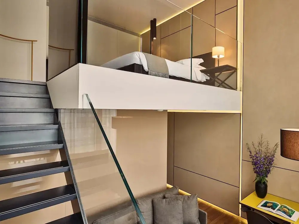 Luxury inn