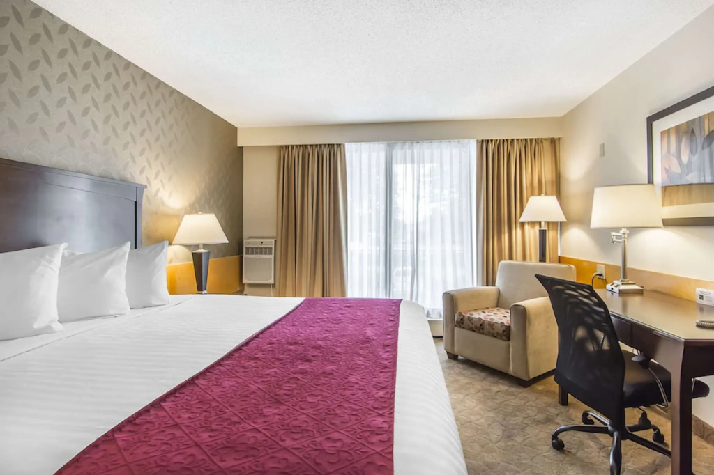 Prestige Riverside Lodge Quesnel