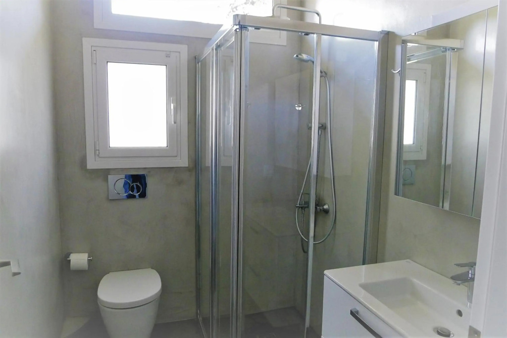 Deluxe Apartment in Vouliagmeni